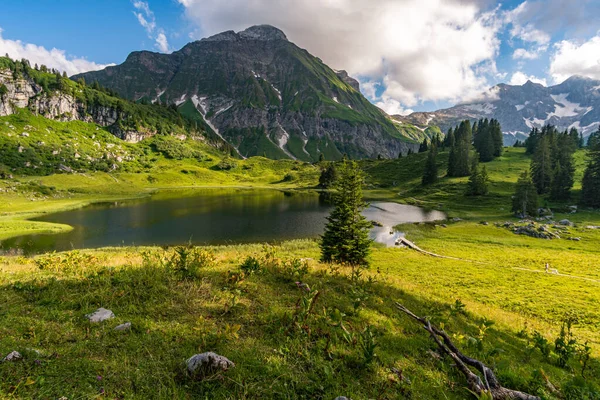 Caminhada Fantástica Nas Belas Montanhas Lechquellen Warth Schrocken Bregenzerwald Vorarlberg — Fotografia de Stock