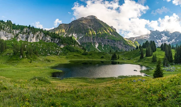 아름다운 Lechquellen Mountains 보르아를 베르크 Warth Schrocken Bregenzerwald — 스톡 사진