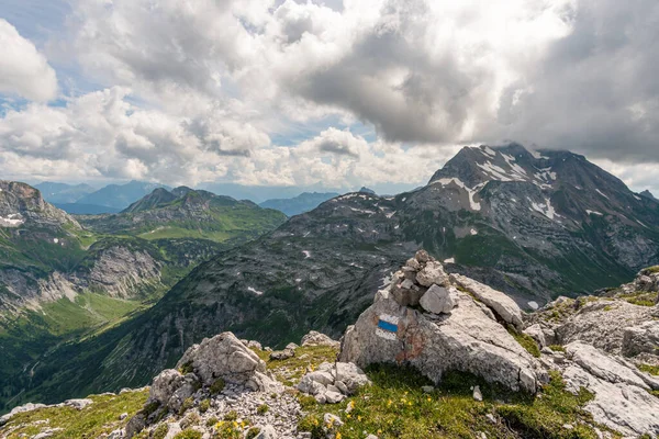 Φανταστική Πεζοπορία Στα Βουνά Lechquellen Στο Vorarlberg Της Αυστρίας Κοντά — Φωτογραφία Αρχείου