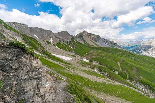 レッヒ ワース ブルーデンツの近くにあるヴォーアルベルクオーストリアのレッヒケレン山脈での素晴らしいハイキング — ストック写真