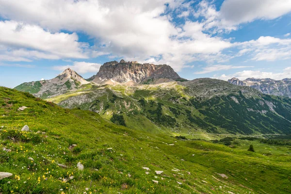 Φανταστική Πεζοπορία Στα Βουνά Lechquellen Στο Vorarlberg Της Αυστρίας Κοντά — Φωτογραφία Αρχείου