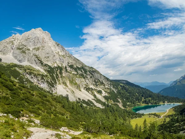Fantastyczna Wycieczka Seebensee Drachensee Górach Mieminger Koło Ehrwaldu Tyrolu — Zdjęcie stockowe