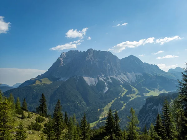 Randonnée Fantastique Seebensee Drachensee Dans Les Montagnes Mieminger Près Ehrwald — Photo