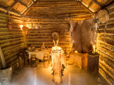 Otztal, Tyrol 'daki Umhausen yakınlarındaki Taş Devri köyünü ziyaret edin.