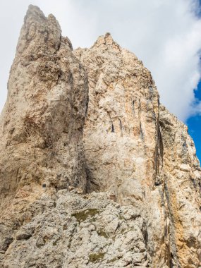 Rotwand ve Masare 'ye Dolomitler' deki gül bahçesindeki ferrata ile tırmanmak, Güney Tyrol, İtalya