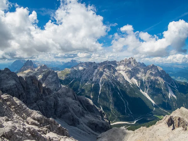 Climbing Rotwand Ferrata Sexten Dolomites South Tyrol Ιταλία — Φωτογραφία Αρχείου