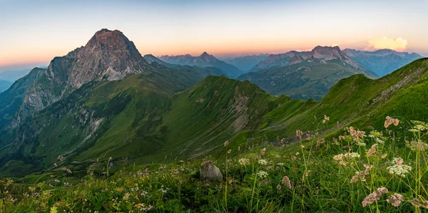 Fantastique Coucher Soleil Sur Belle Montagne Panoramique Hoferspitze Près Schrocken — Photo