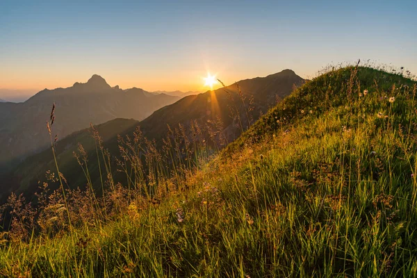 Fantastique Coucher Soleil Sur Belle Montagne Panoramique Hoferspitze Près Schrocken — Photo