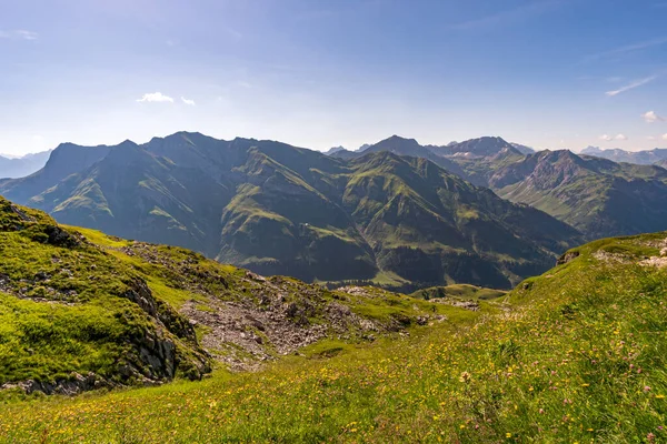 Escalar Karhorn Ferrata Cerca Warth Schrocken Las Montañas Lechquellen Vorarlberg —  Fotos de Stock