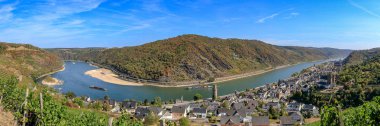 Panorama orta Ren Vadisi Oberwesel yakınındaki