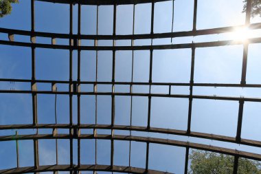 Almanya, Venlo yakınlarında eski bir uçak hangarının kemeri