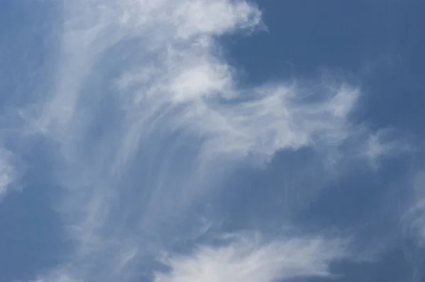 Stratus Floccus Nuvens Meio Dia Céu — Fotografia de Stock