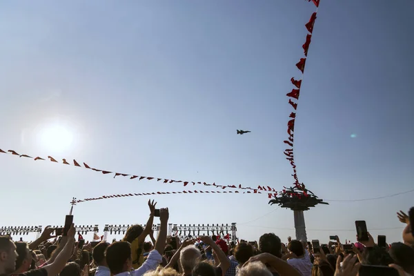 Izmir Turquía Septiembre 2018 Árbol Republicano Con Banderas Poeple Con — Foto de Stock