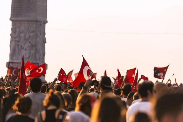 Listopadu Den Nezávislosti Izmir Plno Lidí Gundogdu Náměstí Turecká Vlajka — Stock fotografie