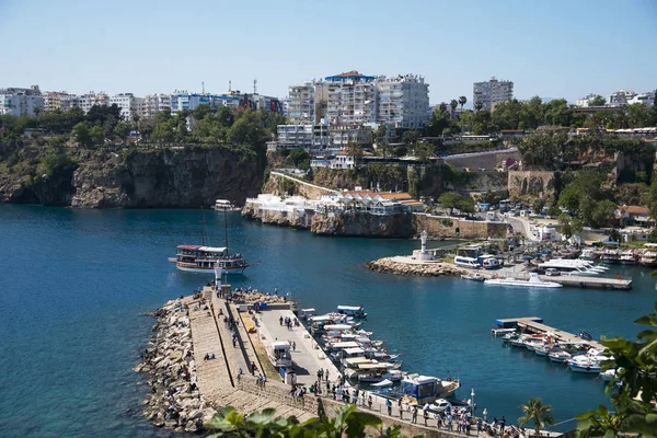 Antalya Turquía Abril 2018 Pequeña Playa Desde Cima Plano Panorámico — Foto de Stock