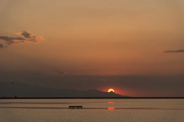 Nuages Coucher Soleil Avec Des Couleurs Chaudes — Photo