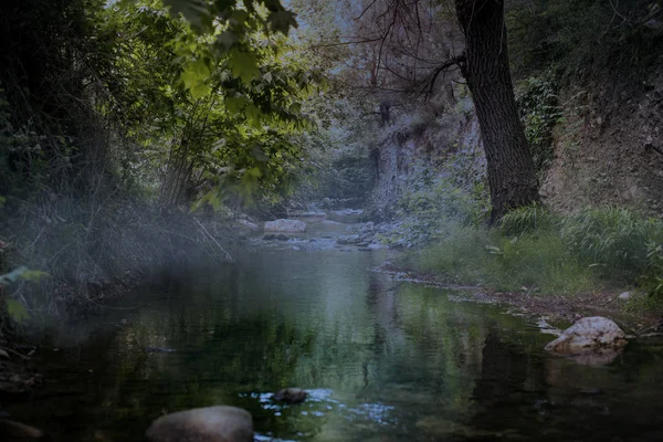 Потік Води Ізмірі Туреччина Kemalpasa — стокове фото