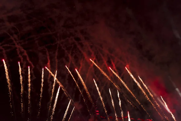 Espectáculo Fuegos Artificiales Coloridos Por Noche — Foto de Stock