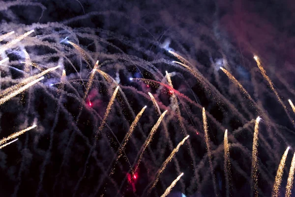 Πολύχρωμα Πυροτεχνήματα Δείχνουν Νύχτα — Φωτογραφία Αρχείου