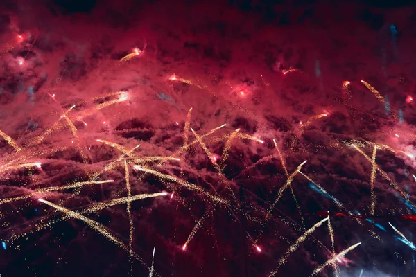 Espectáculo Fuegos Artificiales Coloridos Por Noche — Foto de Stock