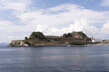 Korfu Adası Yunanistan yataydan deniz.