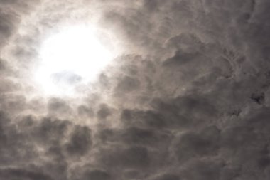 Stratus bulutlar gökyüzü arka plan kapsamında.