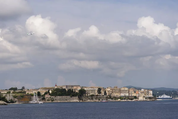 Corfu Görögország 2018 Június Korfu Görögország Felhők Felett Egy Utasszállító — Stock Fotó