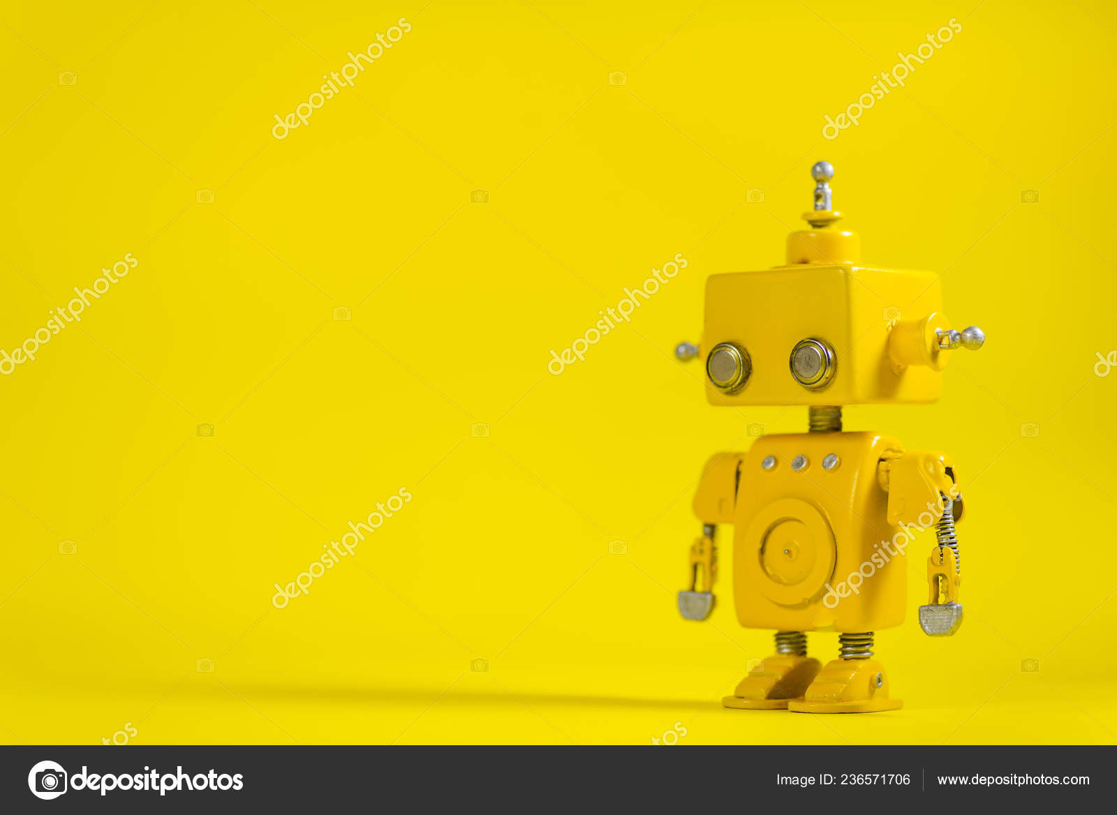 Robot handmade: Nếu bạn quan tâm đến thiết kế và làm thủ công, bạn không nên bỏ qua bức ảnh này. Một con robot được làm hoàn toàn bằng tay sẽ khiến bạn cảm thấy kinh ngạc với sự tinh xảo và độ chân thực của nó.