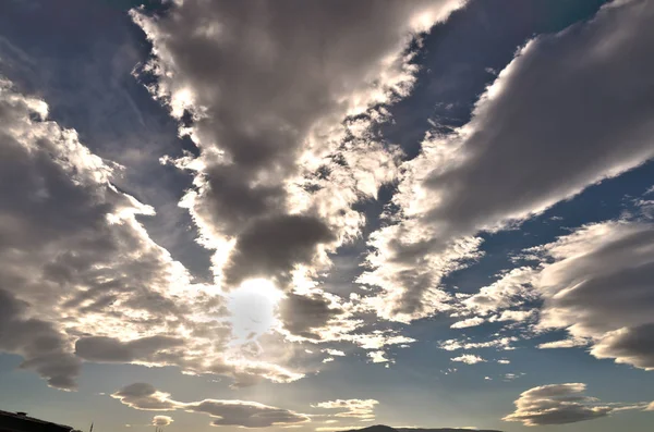 Cumulus Nuages Sur Fond Ciel Bleu — Photo