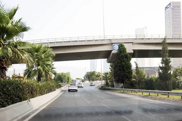 Izmir Turkey August 2018 Palm Trees Bridge Road Folkart Towers — Stock Photo, Image