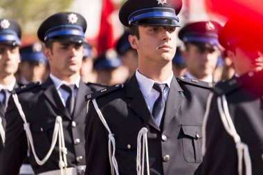 Polis akademisinin öğrencileri Cumhuriyet gününde yürüyüş 