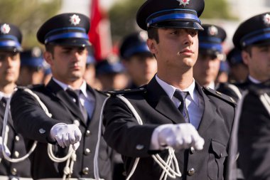 Polis akademisinin öğrencileri Cumhuriyet gününde yürüyüş 