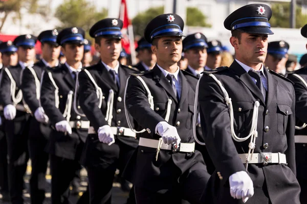 Studenti policejní akademie na konci republiky — Stock fotografie