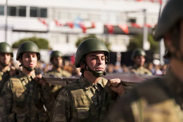 Турецькі солдати військові ходьба — стокове фото