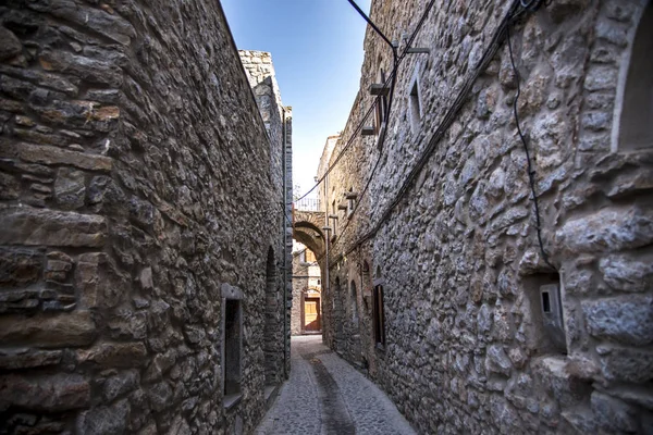 Vista de la calle desde el pueblo de Mesta Chios Grecia .. — Foto de Stock