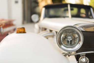 1936 model bir Mercedes 'in 500 bin dolarlık mirasının ön görüntüsü..