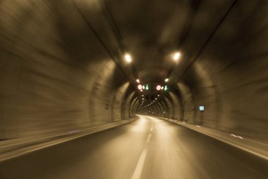 Şehir tüneli görünümü 