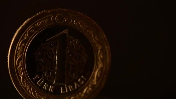 Одна Турецька Ліра Coin Обертається Чорному Фоні — стокове відео