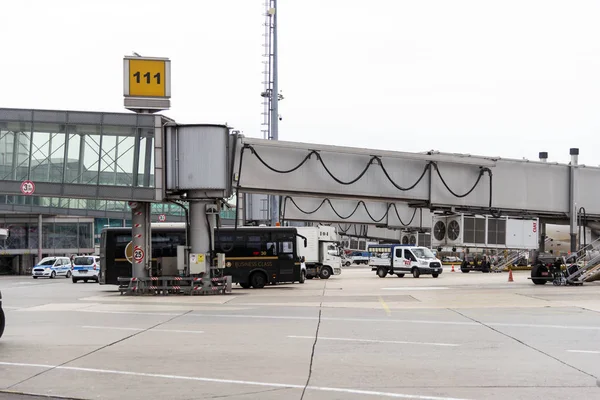 Istanbul Ataturk Airport die nu buiten dienst is. Airport br — Stockfoto
