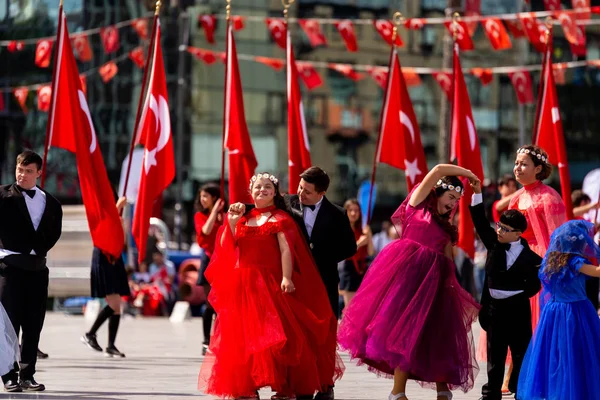 Feierlichkeiten zum Gedenken an Mustafa Kemal Atatur am 19. Mai 2019 — Stockfoto