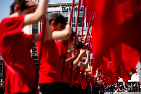 19 Mayıs 2019 Mustafa Kemal Atatur'un Anısına Yapılan Kutlamalar — Stok fotoğraf