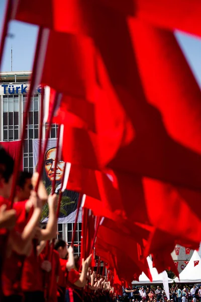 19 Mayıs 2019 Mustafa Kemal Atatur'un Anısına Yapılan Kutlamalar — Stok fotoğraf