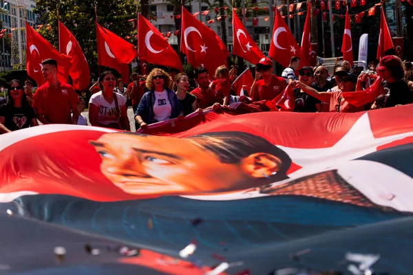 Feierlichkeiten zum Gedenken an Mustafa Kemal Atatur am 19. Mai 2019 — Stockfoto