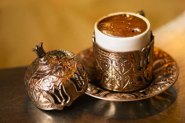 Turkse Koffie Koffie Het Zand Ottomaanse Stijl Turkse Koffiekop — Stockfoto