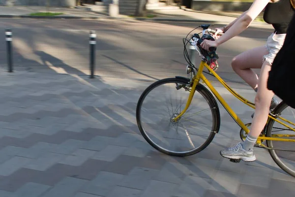 Woman Rides Bicycle Main Object Motion Blurred Background — Stock Photo, Image