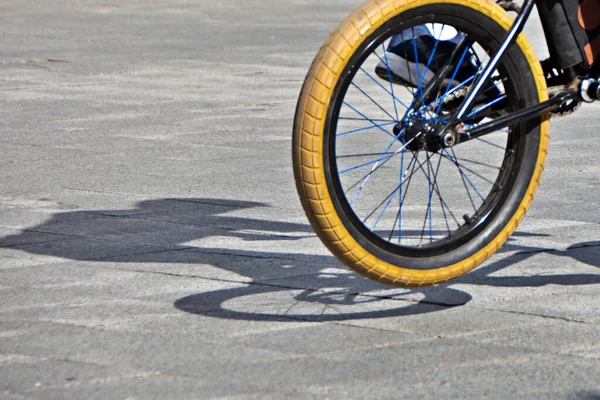 Bicycle Yellow Wheel Jumping Biker Shadows — Stock Photo, Image