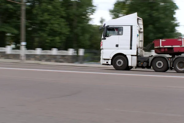 Ruch Miasta Zamazane Ciężarówki Ruchu — Zdjęcie stockowe