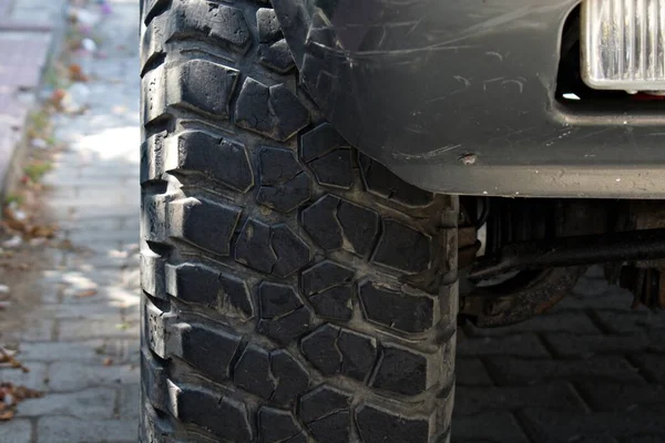 Aggressive Suv Tire Pattern Real Operating Conditions — Stock Photo, Image