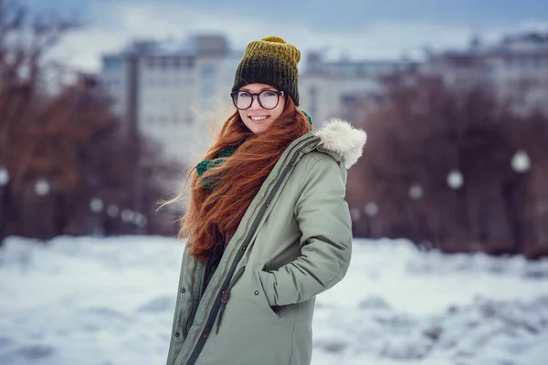 Happy Joyful Girl Coat Walking Street Cold Winter Evening Sunset — Stock Photo, Image