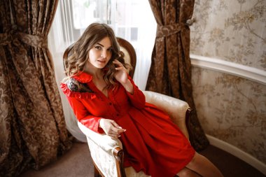 Otelin lüks iç çekici esmer.